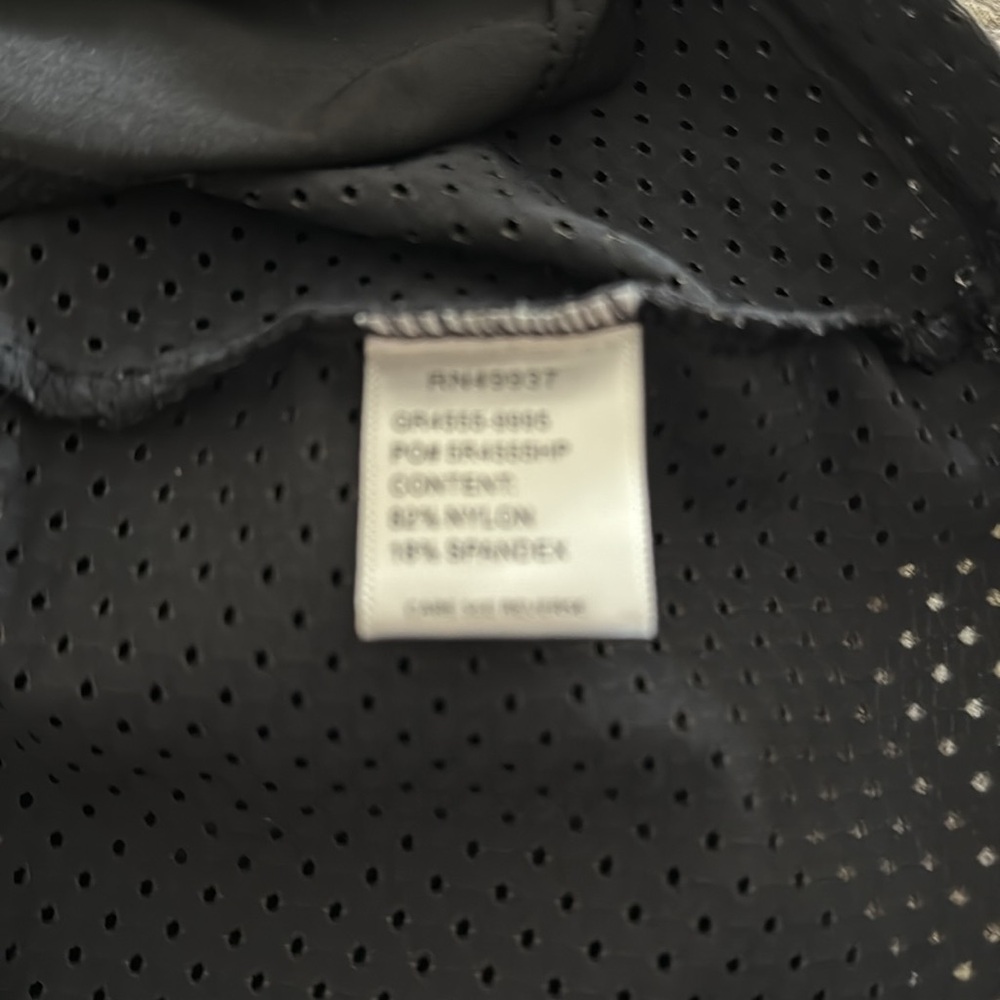 Tail Perforated Skort for Golf - Picture 6 of 6